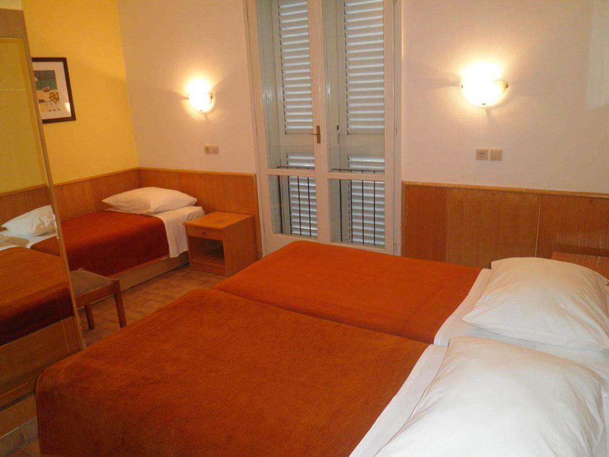 פרימוסטן Hotel Zora Pavilions מראה חיצוני תמונה